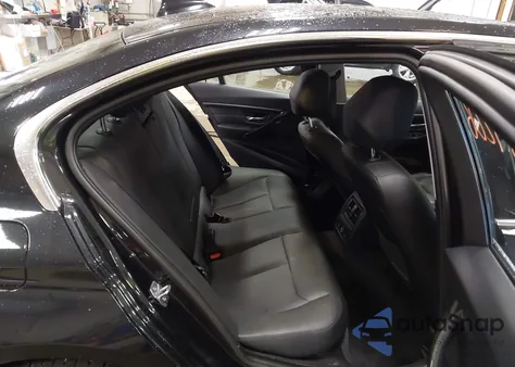 2013 BMW 328I xDrive z USA, uszkodzony, nr VIN WBA3B3C51DJ812226